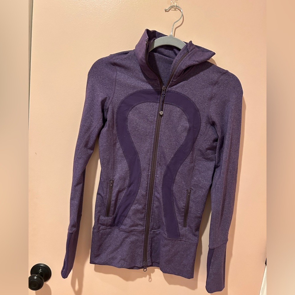 Lululemon purple in stride jacket 2